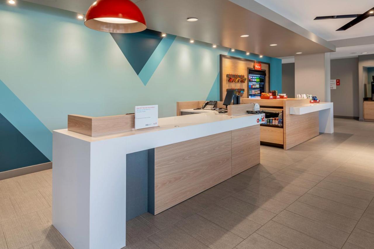 Avid Hotels Milwaukee West - Waukesha By Ihg Pewaukee Exteriér fotografie