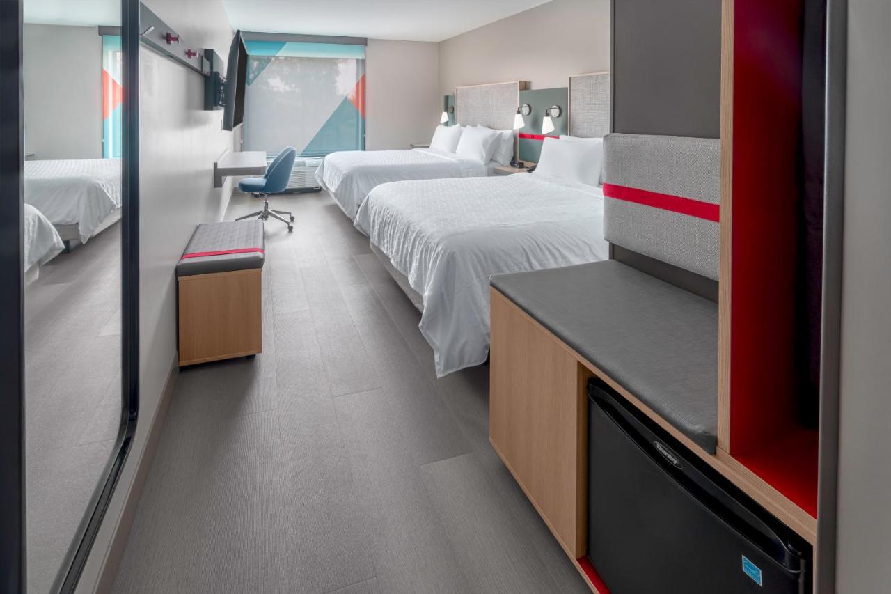 Avid Hotels Milwaukee West - Waukesha By Ihg Pewaukee Exteriér fotografie