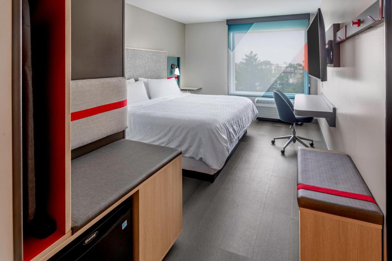 Avid Hotels Milwaukee West - Waukesha By Ihg Pewaukee Exteriér fotografie